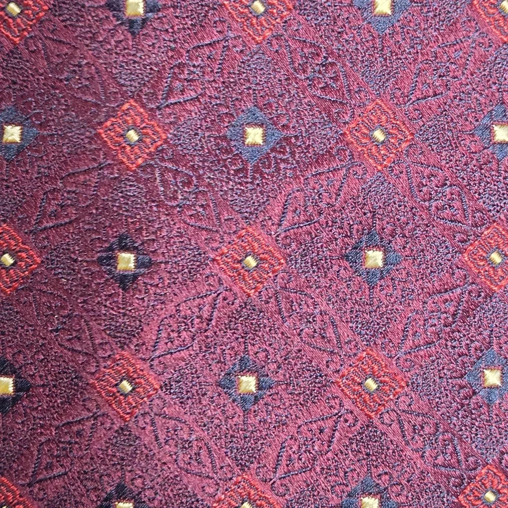 BRIONI Red‎ Diamond Hearts Criss Cross Thick Silk Print Tie Italy 61